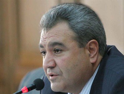 «Իրատես». Իշխան Զաքարյանը ԱԺ-ում սենյակ էլ չունի. Նրա «դարդերին» մեկն էլ է ավելացել