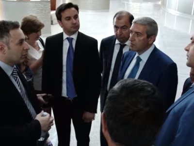 «Զվարթնոցի» տարածքում տաքսիների սակագները կվերանայվեն. Նախարարի հանձնարարականն է