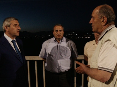 Նոր Հաճընի կամուրջն ամբողջությամբ լուսավորվել է բարձրակարգ լամպերով (ֆոտո)
