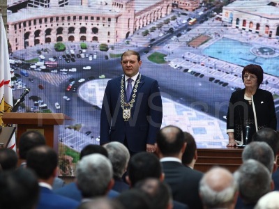 Տարոն Մարգարյանը երդվեց. «Հոգ տանել մեր հնագույն մայրաքաղաքի փառքի պահպանման եւ բազմապատկման համար» (Ֆոտո)