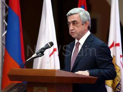 Տարո՛ն ջան, դու մեզ հիասթափեցնելու իրավունքը չունես. Սերժ Սարգսյանը՝ Երեւանի քաղաքապետին (Ֆոտո)
