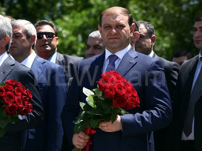 Փորձում եմ բոլորիդ պարզ ճակատով պահել մեր դրսի հյուրերի մոտ. Տարոն Մարգարյանը՝ Երեւանի բյուջեի շռայլ ծախսերի մասին