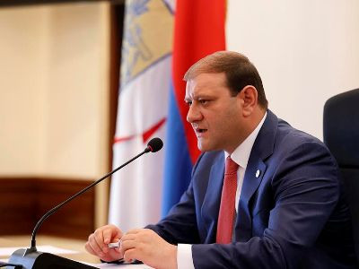 Սկզբնական շրջանում Ֆիրդուսի տոնավաճառի առեւտրականներին որոշակի արտոնություններ կտրամադրվեն