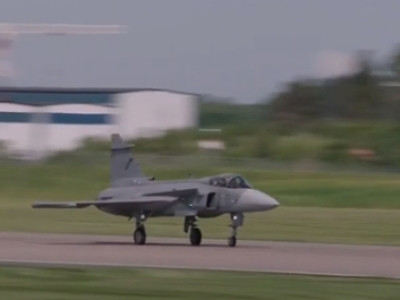 Gripen E կործանիչի առաջին թռիչքի տեսագրությունը
