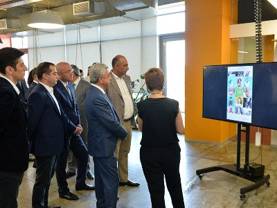Սերժ Սարգսյանն այցելել է PicsArt-ի գրասենյակ (Ֆոտո)