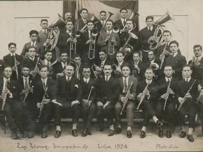 Հայկական նվագախմբի 1924 թ․ լուսանկարը՝ Աբու Դաբիի համալսարանի հավաքածուից (ֆոտո)