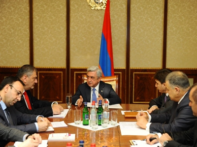 Խորհրդակցություն նախագահի մոտ. քննարկել են հանրային ծառայության համակարգի բարեփոխումները (Ֆոտո)