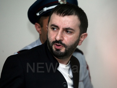 Адвокат члена группы «Сасна црер»: Моего подзащитного избили