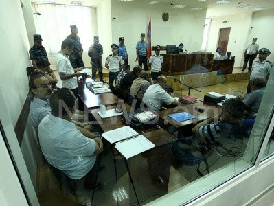 Ժիրայր Սեֆիլյանի եւ մյուսների գործով նիստով դատարան են եկել Արա Զոհրաբյանն ու Կարեն Փոլադյանը