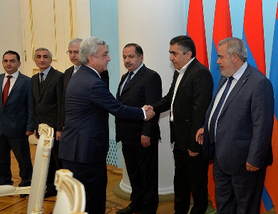 «Իրավունք». ՀՅԴ-ն կրկին «խաղեր է տալիս» ու «բազար» անում. ի՞նչ պոկեց այս անգամ իշխանությունից