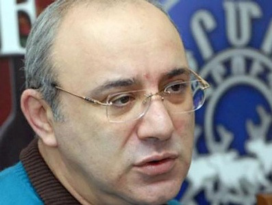 «Հրապարակ». Գուրգեն Արսենյանը պատրաստվում է արտագաղթել ԱՄՆ. Իշխանությունը նրան «ճոխ նվեր» է արել