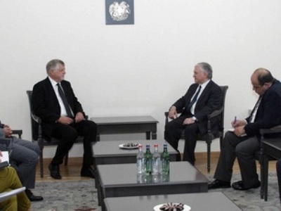 Նալբանդյանը ԵՄ հատուկ ներկայացուցչին ներկայացրել է շփման գծի իրավիճակը