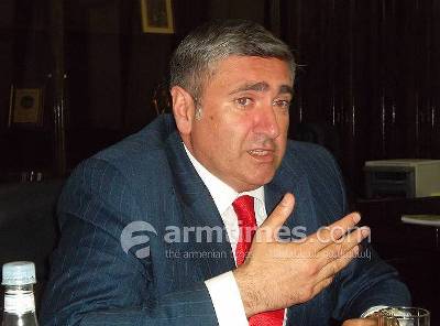 «ՀԺ». ՀՅԴ-ական մարզպետը գոլդ համարներով մեքենաներից նետվող աղբի լուսանկարներ կհրապարակի