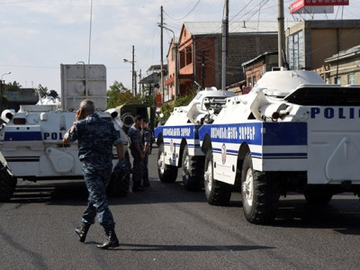 В Ереване установят памятники в память о погибших во время захвата полка ППС полицейских