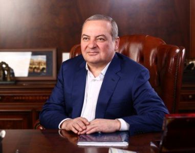 «Ժամանակ». Կարեն Կարապետյանը լքում է ՀՀԿ-ն