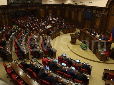 Депутаты парламента не задали вопросы кандидату в премьер-министры Армении Николу Пашиняну