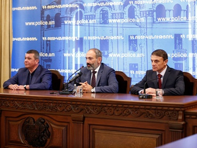 Կոռուպցիոն որոշում կայացնող պաշտոնյան պետք է սպասի իրավապահների արձագանքին. Փաշինյանը ներկայացրել է Օսիպյանին (Ֆոտո)
