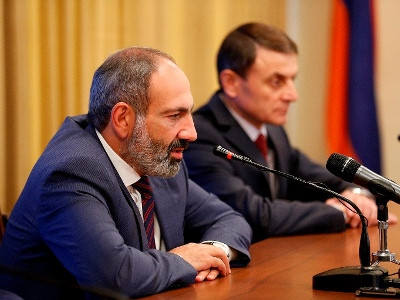 Глава Правительства: Нужно показать гражданам Армении, что между полицейскими и народом нет колючей проволоки