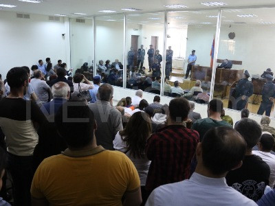 «Սասնա ծռերի» 11 անդամի գործով փաստաբանները պահանջում են փոխել ամբաստանյալների խափանման միջոցը (Ֆոտո)