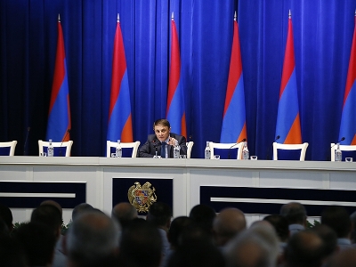 Արտաքին ծառայության ստորաբաժանումներում չպետք է լինի կոռուպցիա. Օսիպյանը խորհրդակցություն է անցկացրել (ֆոտո)