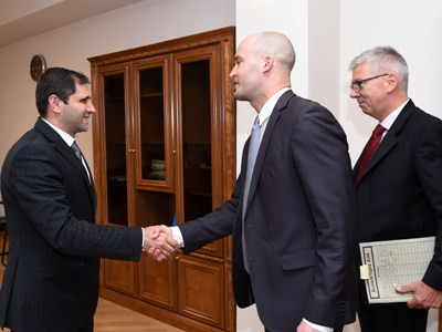 Կարեւորում ենք համայնքների ինքնուրույնությունը եւ կառավարման ապակենտրոնացումը. Սուրեն Պապիկյան