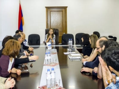 Մասնագետները մշակույթի նախարարին ներկայացրել են Հայաստանում կինոյի զարգացման իրենց տեսլականը