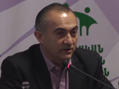 Պետք է հասկանալ՝ ունակություններդ ավելին են, քան գումարի տրցակը. նախագահի խորհրդականի հորդորը կաշառք տվողներին