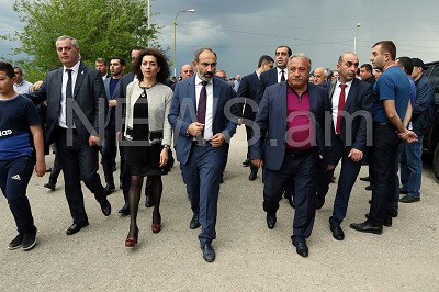 Արարատ գյուղում տեղի ունեցավ Վազգեն Սարգսյանի մոր՝ Գրետա մայրիկի հոգեհանգստյան արարողությունը (ֆոտո)