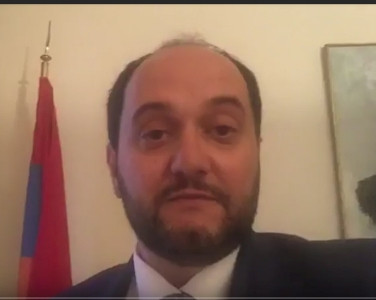 Արայիկ Հարությունյանը Փարիզից շնորհավորեց Վերջին զանգը. Շատ չխմեք