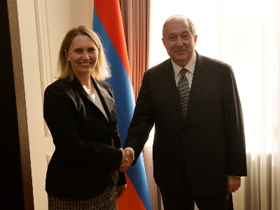 ԱՄՆ կշարունակի գործակցել ՀՀ կառավարության հետ ներդրողների համար գրավիչ միջավայրի ձեւավորելու հարցում. Բրիջիթ Բրինք