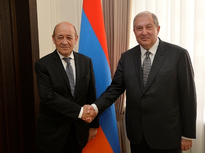 Արմեն Սարգսյանն ընդունել է Ֆրանսիայի Եվրոպայի եւ արտաքին գործերի նախարարին