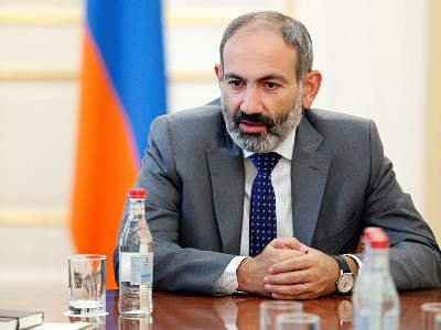 Փաշինյանը ջախջախիչ հակահարված է խոստանում Հայաստանը կոռուպցիայի ճահիճի մեջ պահել փորձողներին