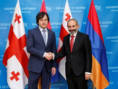 Armenia PM in Tbilisi, meets with Georgia parliament speaker (PHOTOS)