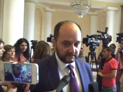 Դպրոցների հետ կապված լուրջ որոշումներ են կայացվելու. Արայիկ Հարությունյան