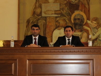 Արագածոտնի մարզպետարանում Սուրեն Պապիկյանը ներկայացրել է  նորանշանակ մարզպետին