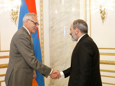 Փաշինյանը Գերմանիայի դեսպանի հետ քննարկել է արտահերթ ընտրությունների հարցը