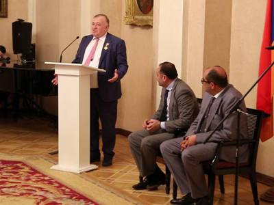 Շավարշ Կարապետյանը պարգեւատրվել է «Փառքի խաչ Նոյ» մեդալով