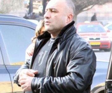 «Հրապարակ». Վովայի Արշակին փորձել են պահել օդանավակայանում, բայց նրա հետ փաստաբան է եղել