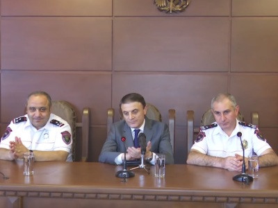 Վալերի Օսիպյանը ներկայացրել է Երեւանի նորանշանակ ոստիկանապետին