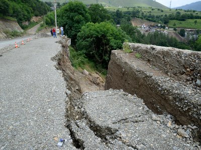 Վանաձոր-Ալավերդի միջպետական ճանապարհին գետի վարարման դեմ հենապատեր են կառուցվել