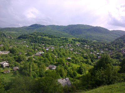 Բողոքի ակցիա Եղեգնուտում. պահանջում են 34 տարվա գյուղապետի հրաժարականը