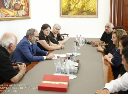 Մտահոգություններ ունեին. Փաշինյանը՝ ՊՊԾ գնդի դեպքերի ժամանակ զոհված ոստիկանների ընտանիքներին հանդիպելու մասին