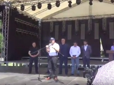 Пашинян проводит встречу с жителями города Горис