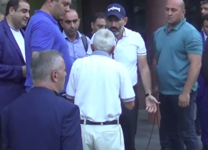 Լարված մթնոլորտ Կապանում հանդիպման ժամանակ. Նիկոլ Փաշինյանը հեռացավ հրապարակից