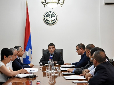 Վերանայել 2019-ի բյուջեի նախագծի ծրագրերը եւ ներկայացնել 2019-22թթ ընդգրկող եռամյա կտրվածքով. Արցախի պետնախարար