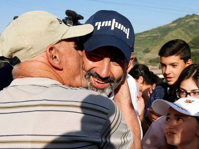 «Հրապարակ». Լիսկայի մտրակին սովոր սյունեցիները զարմացած են. «Շալվար-մայկով, կեպկան գլխին մարդը մեզ հետ խոսում է»