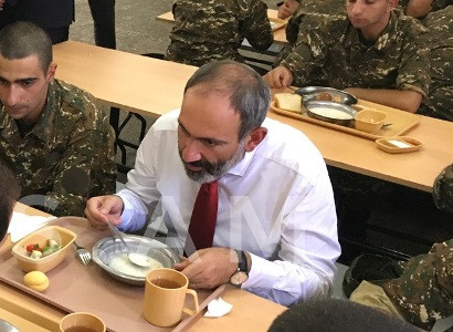 Armenian PM: Clothing, shoes and food in the army need to be improved