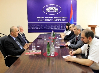 Մասիս Մայիլյանը լիբանանցի խոշոր ձեռնարկատիրոջ ներկայացրել է շփման գծում իրավիճակը