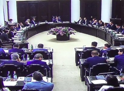 Եկամտահարկը նվազեցնելու ՀՀԿ-ականների առաջարկը չանցավ. Փաշինյանը խոստացավ «դուխով» փոփոխություններ