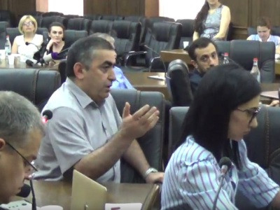 «Պարոն Իոաննիսյան, ռեյտինգային ասելով դուք ի՞նչ եք հասկանում». ԱԺ-ում ԸՕ քննարկման ժամանակ թեժ բանավեճ ծավալվեց